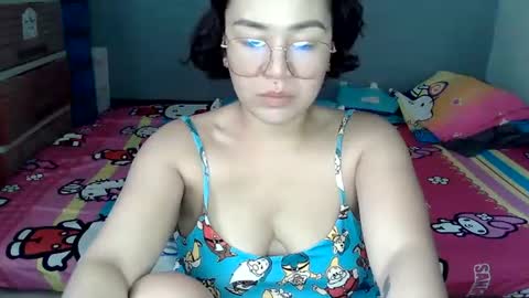 hot_emma1112 online show from August 6, 2:32 am