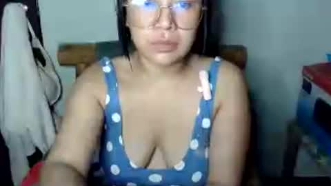 hot_emma1112 online show from August 15, 1:26 pm