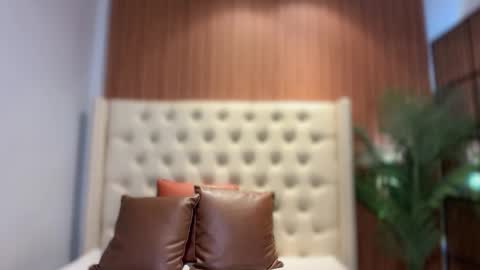 hot_falling_devilxx online show from May 9, 7:16 pm