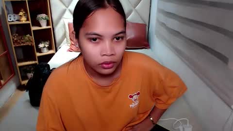 hot_falling_devilxx online show from May 29, 3:09 am