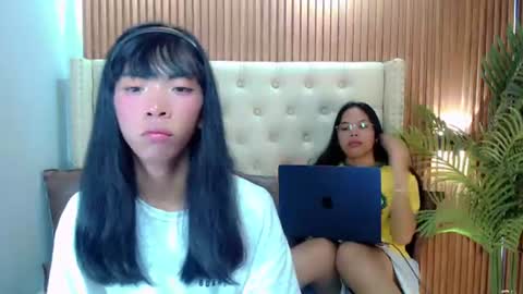 hot_falling_devilxx online show from July 30, 1:57 am