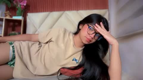 hot_falling_devilxx online show from August 6, 7:18 am