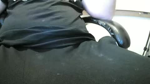 hot_group_wank online show from May 12, 7:41 am