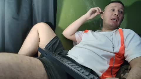 hot_guy36 online show from August 7, 1:05 am