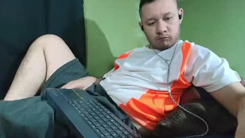 hot_guy36 online show from August 8, 5:13 pm