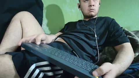 hot_guy36 online show from August 15, 6:01 pm