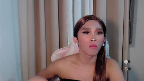 hot_khianna online show from August 5, 8:07 pm
