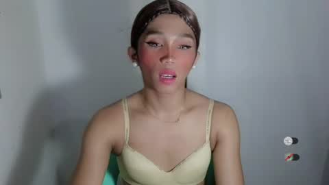 hot_khianna online show from August 8, 6:08 pm