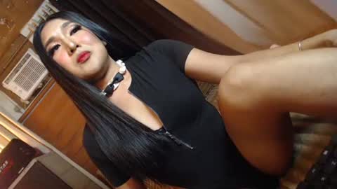 hot_kitty2 online show from July 8, 4:44 pm