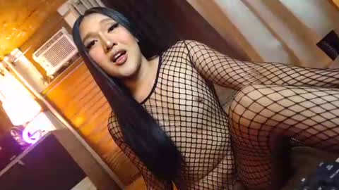 hot_kitty2 online show from August 3, 7:59 am