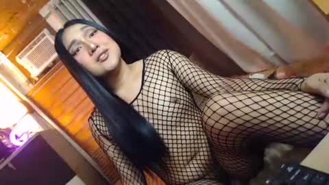 hot_kitty2 online show from August 7, 3:17 am