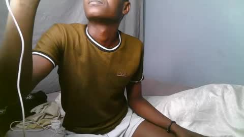 hot_me25 online show from July 15, 10:43 pm