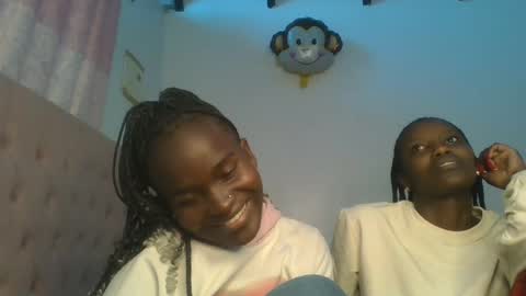 Petite online show from August 14, 7:01 am