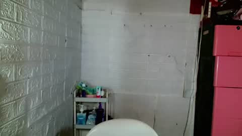 hot_selenaxx online show from August 18, 12:38 am