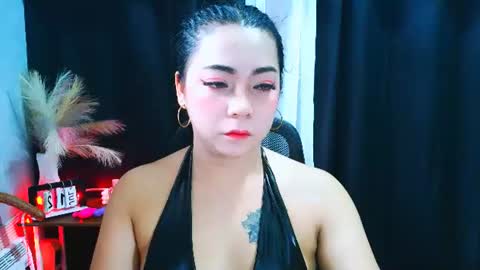 hot_xirene online show from July 12, 7:47 am