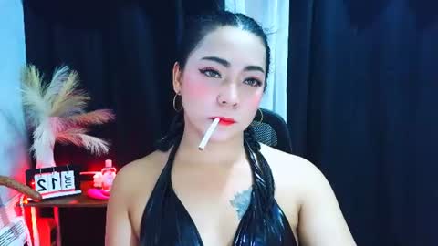 hot_xirene online show from July 12, 9:59 am
