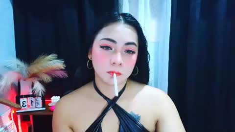 hot_xirene online show from July 13, 8:43 am
