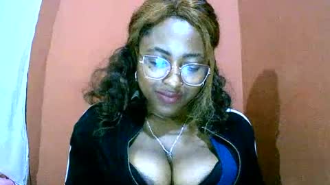 hotarian1 online show from June 15, 5:05 am