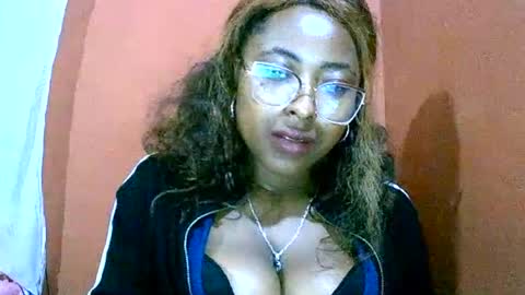 hotarian1 online show from June 15, 8:12 am