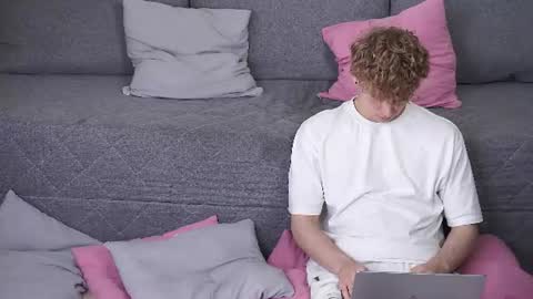 hotbabycouple_ online show from July 25, 10:19 am