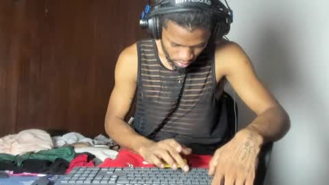 hotbody22_ online show from July 14, 9:59 pm