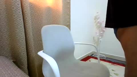 Hotboy8677 online show from July 18, 1:23 pm