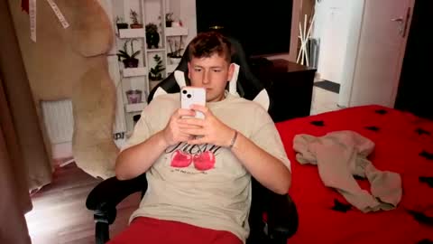 Hotboyshorny online show from August 13, 2:09 pm