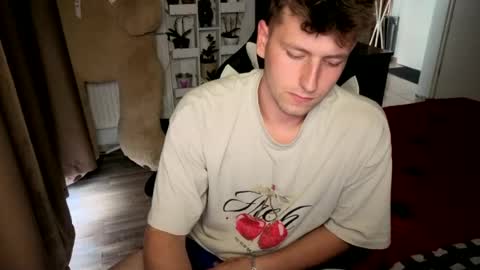 Hotboyshorny online show from August 15, 1:04 pm