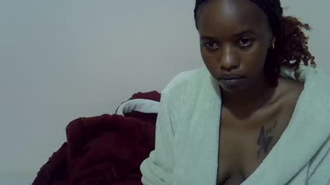 hotcatty01 online show from August 13, 4:59 am