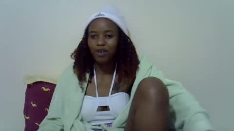 hotcatty01 online show from August 15, 5:55 am