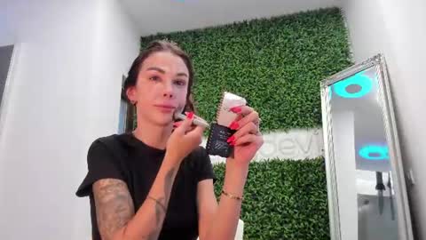 hotfallingdevil online show from July 15, 4:13 am