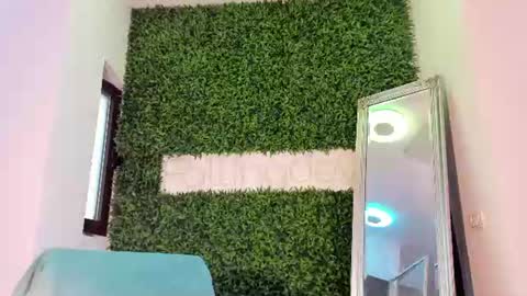 hotfallingdevil online show from August 11, 4:58 am