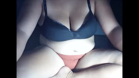 hotflowerclit online show from April 26, 11:28 am