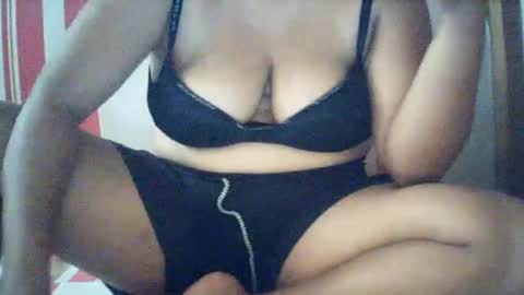 hotflowerclit online show from June 18, 2:00 am