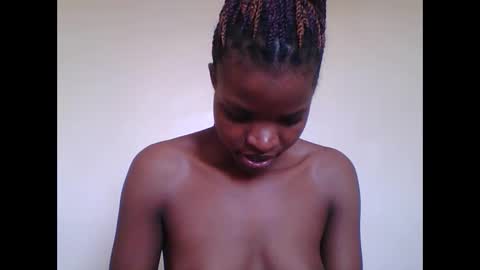 hotgal037 online show from March 4, 8:01 am