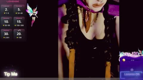 hotginger666 online show from May 4, 5:13 am