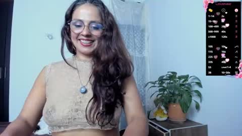 Jollie online show from August 7, 9:48 pm