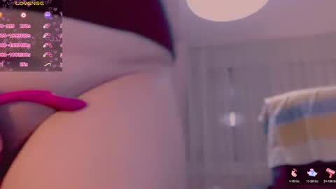 hotkittysquirt online show from August 3, 12:17 am