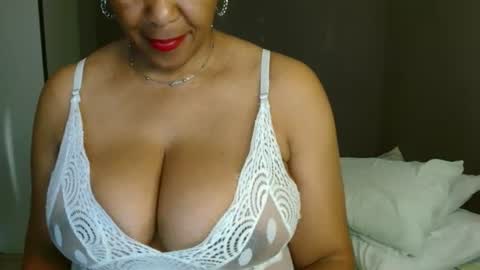 hotlilya online show from August 7, 1:22 pm