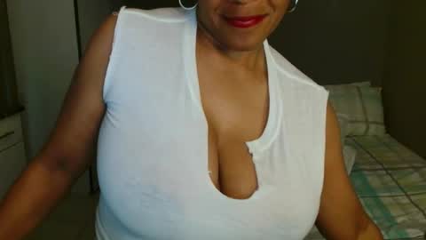 hotlilya online show from August 8, 2:17 pm