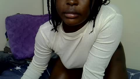 hotlina01 online show from August 18, 5:30 pm