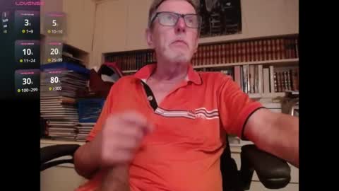 hotlux_54 online show from August 10, 11:17 pm
