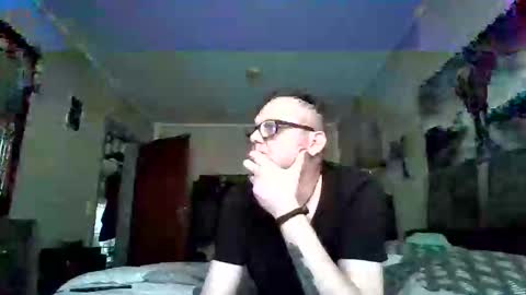 hotmale36xxx online show from April 5, 3:31 pm