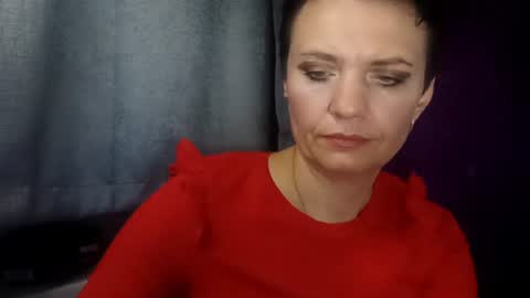 hotmamaqueen234 online show from July 30, 10:05 pm