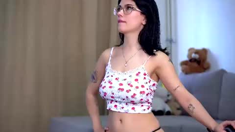 Molly online show from August 1, 10:54 am