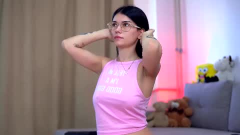 Molly online show from August 8, 6:13 am