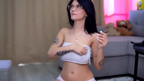 Molly online show from August 10, 9:22 am