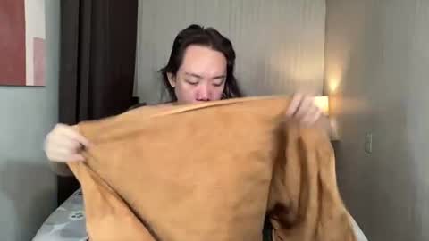 ZOE online show from August 6, 8:46 am