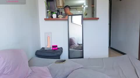 Andres online show from August 12, 3:03 pm