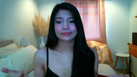 Sweet Angel online show from April 6, 3:21 am